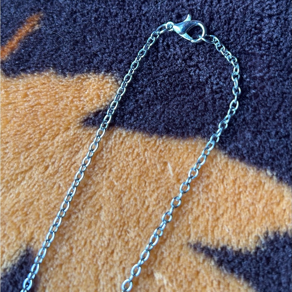 Iridescent Stone Pendent Necklace - Picture 5 of 5